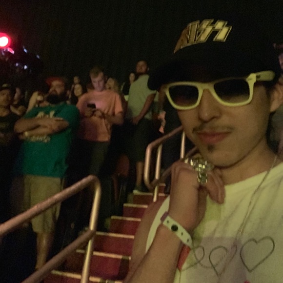 Meet your Posher - Picture 1 of 1